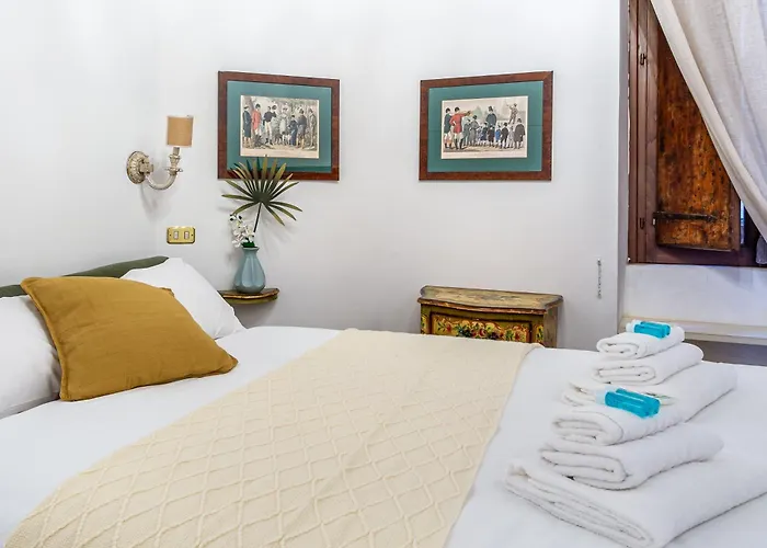 Apartment Iflat A Vintage Gem Near Piazza Navona